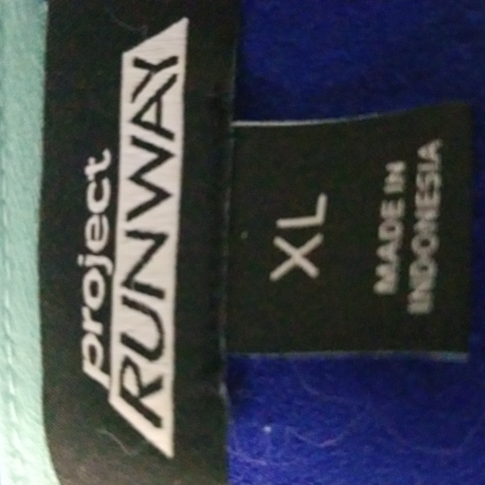 Project Runway •Top - Picture 7 of 7